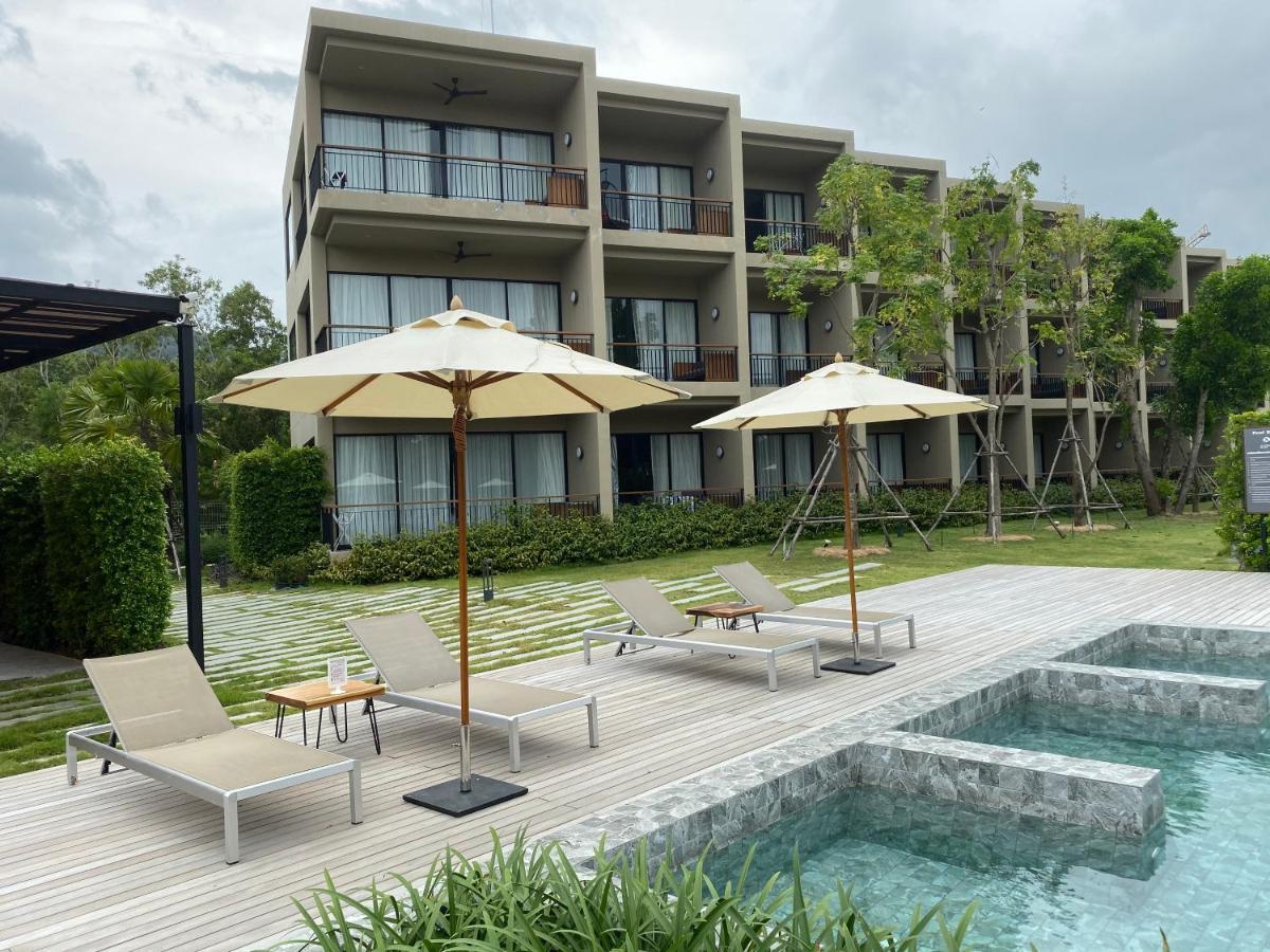 The Gallery Hotel Nai Harn Exterior foto